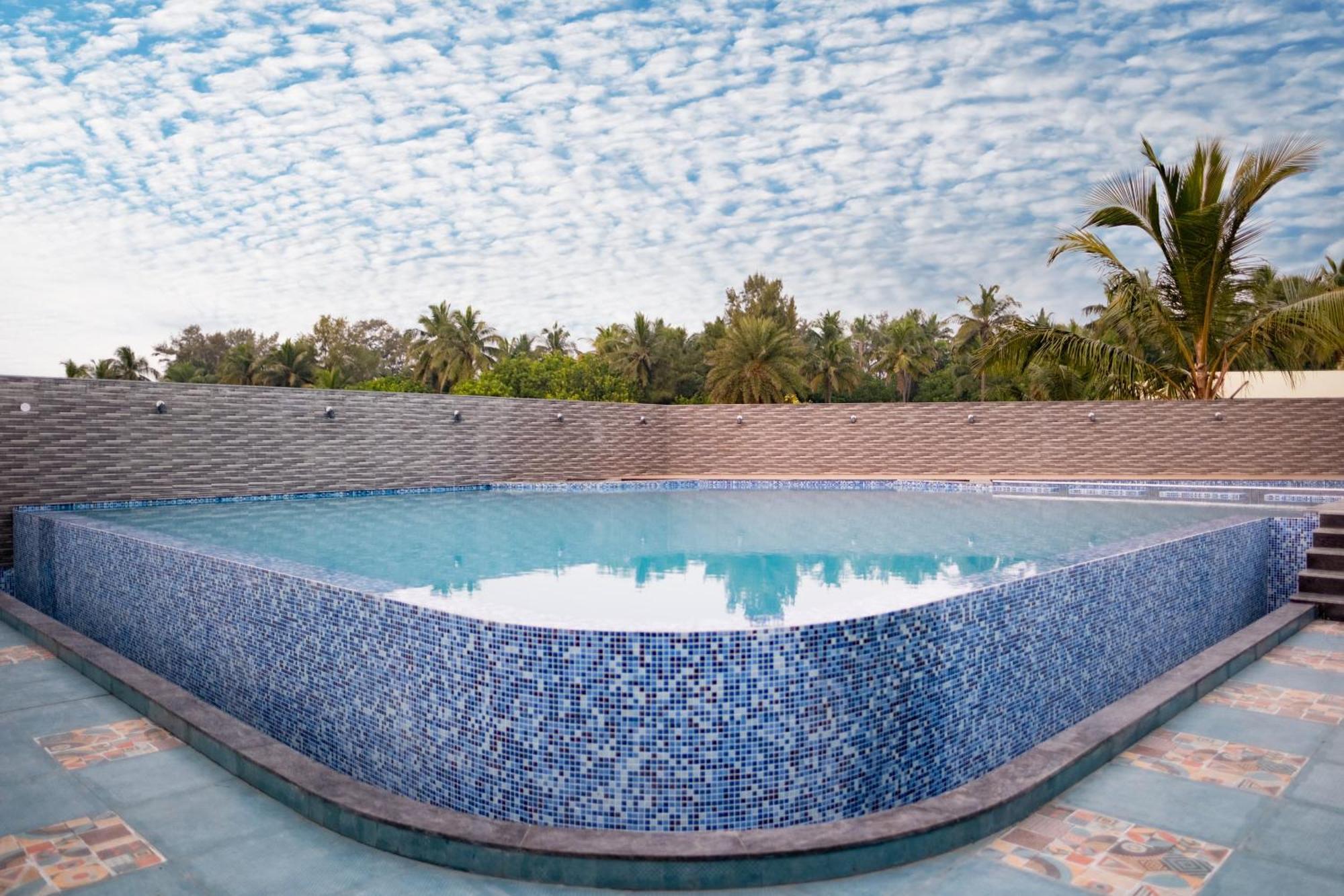 Palm Regal Resort โกปาลปุระ ภายนอก รูปภาพ
