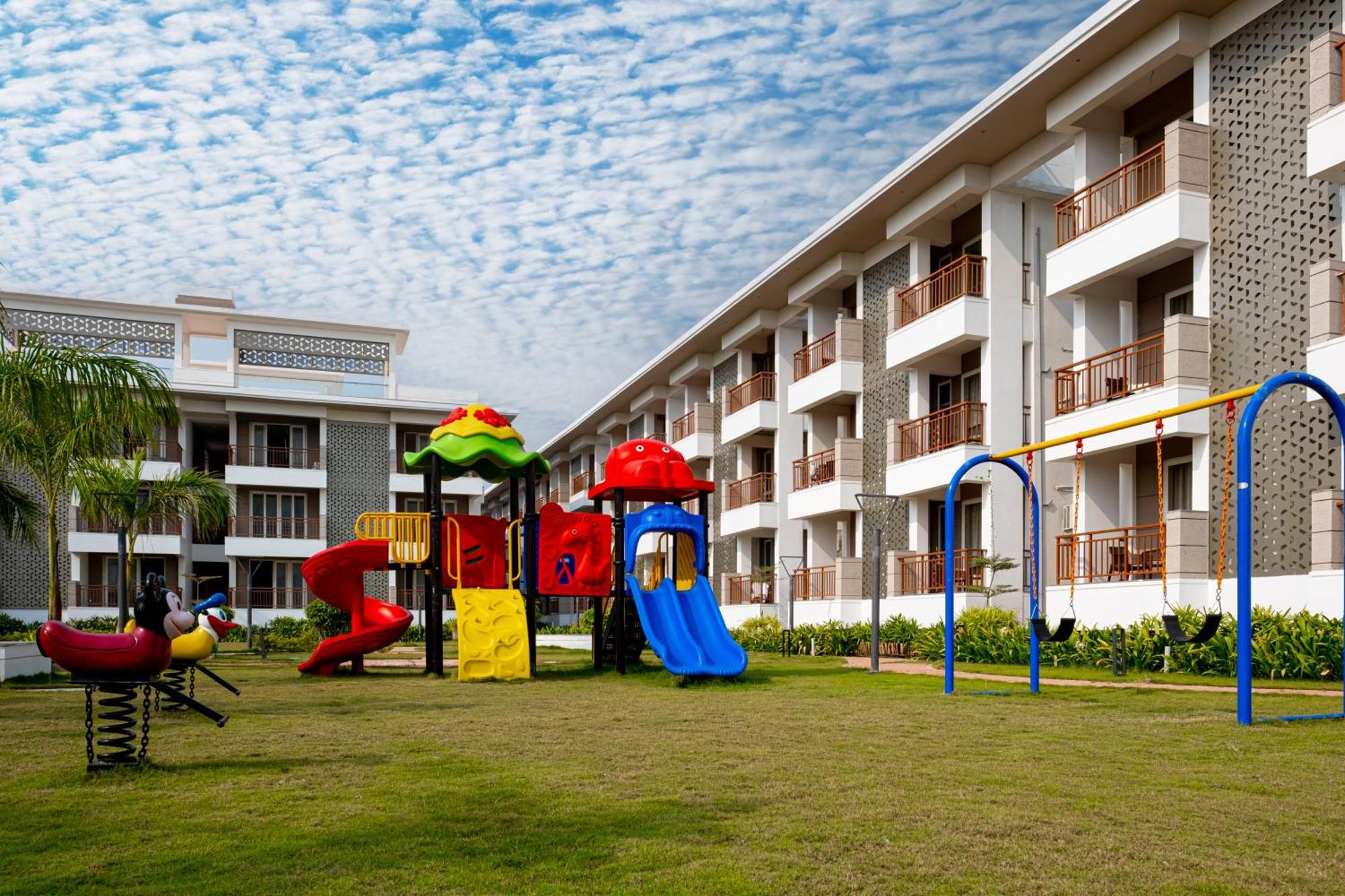 Palm Regal Resort โกปาลปุระ ภายนอก รูปภาพ